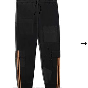 IVY PARK CARGO PANTS / BLACK / GOLD